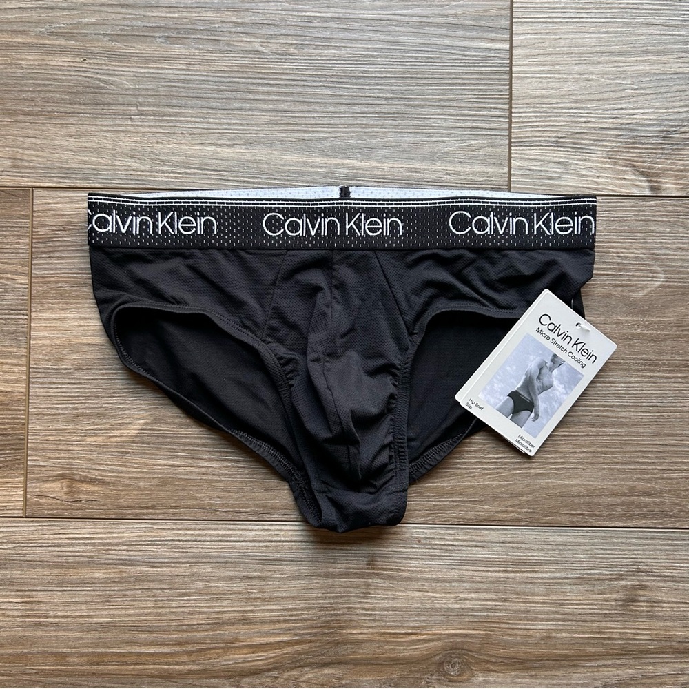 Calvin Klein | Micro Stretch Cooling Hip Brief in Black (Small)